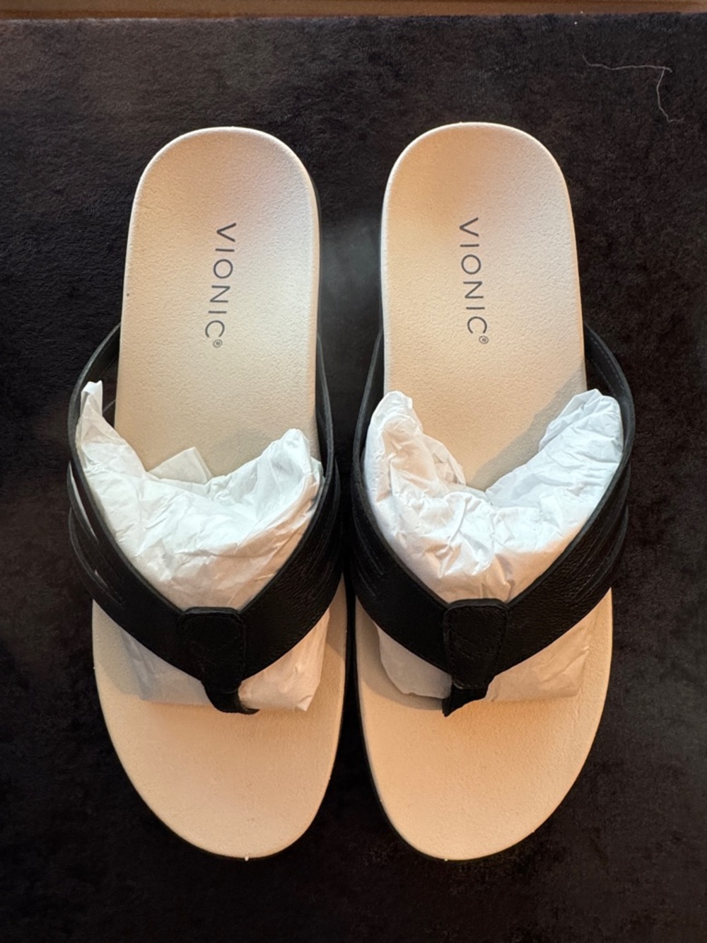 NIB ***Vionic Alta Black Thong Sandals